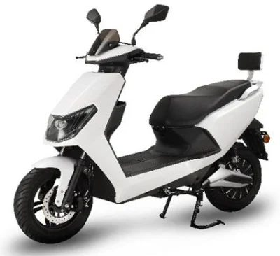 Scooter elétrica branca bateria de lítio 45 m/h motocicleta